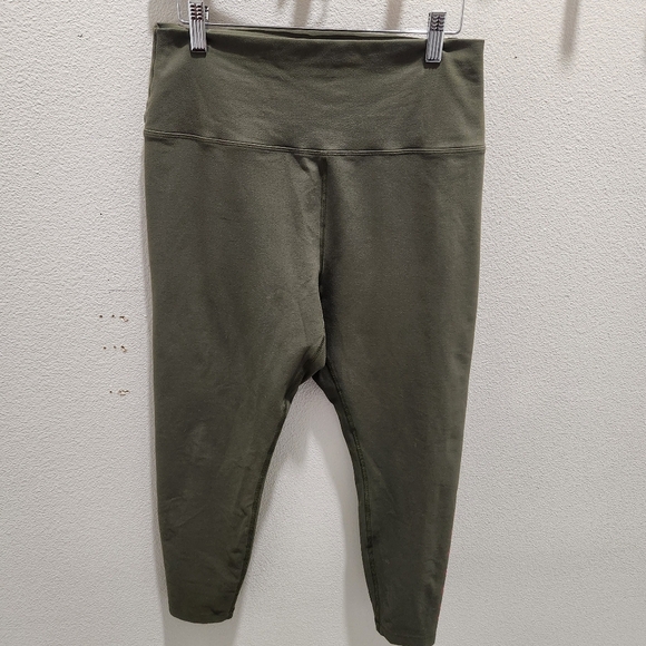 Peloton Olive Green Logo High Waist Leggings 23" Inseam Performance Women’s XL - Picture 3 of 6
